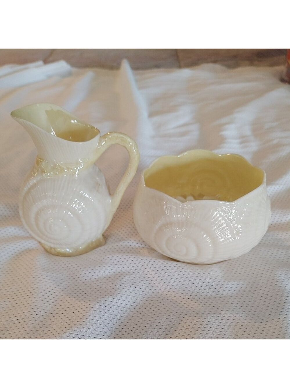 Belleek NAUTILUS SHELL Porcelain CREAMER CREAM PITCHER & SUGAR Bowl - Picture 2 of 12